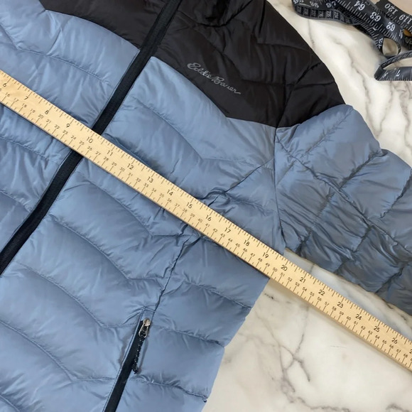 Eddie Bauer Jacket Womens Medium Two Tone Grayish Black Quilted Outdoor - Picture 11 of 12